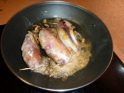 Calamars farcits enfarinats a la paella